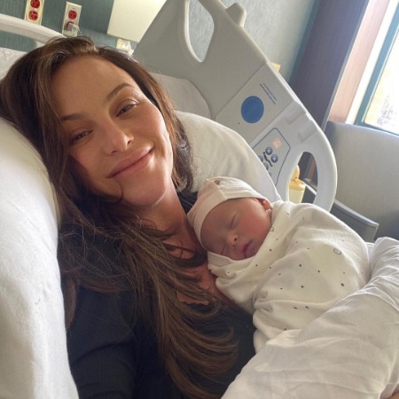 Molly Bloom with her cute little daughter Fiona Effinger. 